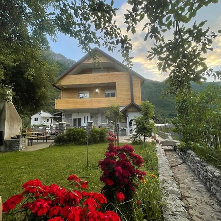 Riverside Guesthouse & Sauna Vuthaj المظهر الخارجي الصورة