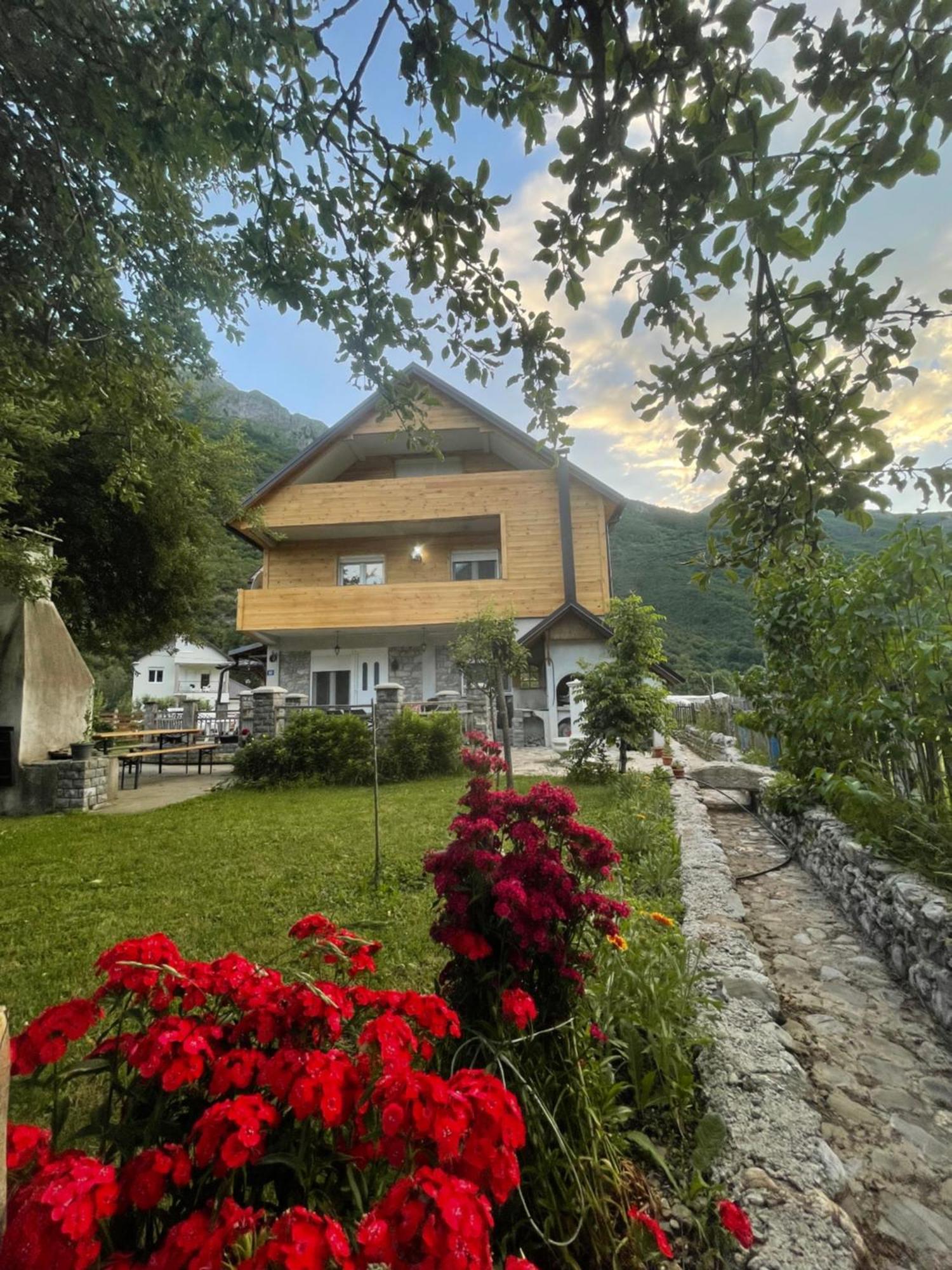 Riverside Guesthouse & Sauna Vuthaj المظهر الخارجي الصورة